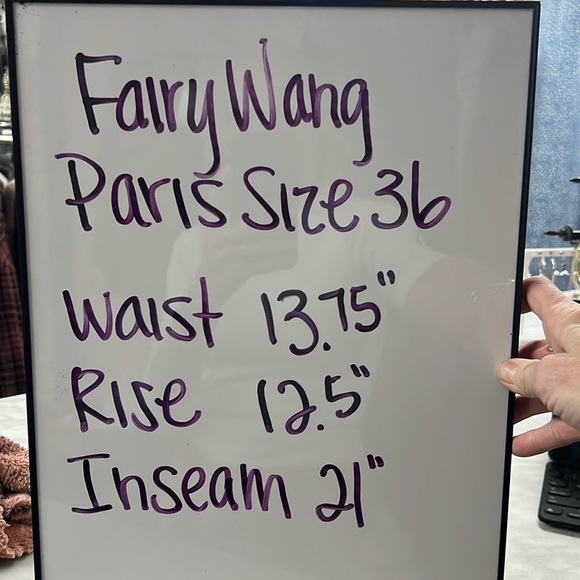 Fairy Wang NWOT Black Cropped Light Barrel Leg Trouser Size 36 - Picture 6 of 10